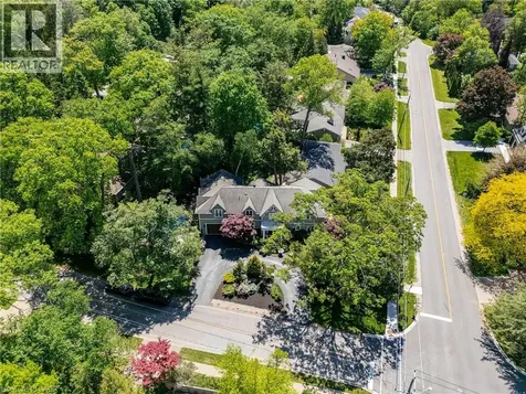 376 Wedgewood Drive Oakville ON L6J 4S1