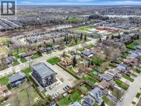 408 Guelph Avenue Cambridge ON N3C 0H3