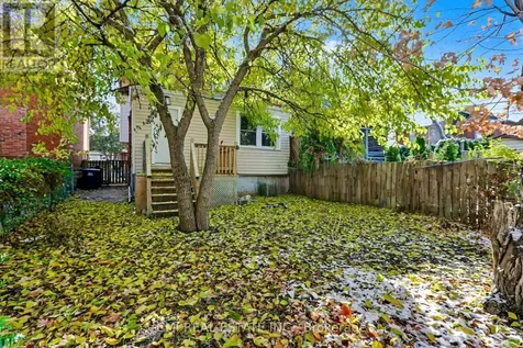 122 Montrose Street Windsor ON N8X 1A3