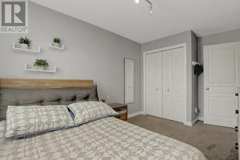755 Bowercrest Crescent Ottawa ON K1V 2M3