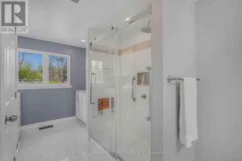 74 Valewood Crescent Ottawa ON K1B 4E8