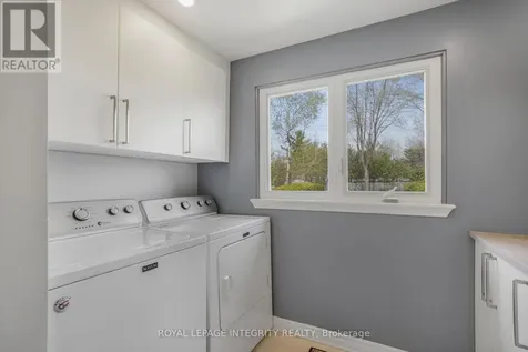 74 Valewood Crescent Ottawa ON K1B 4E8