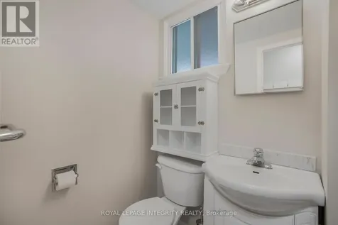 74 Valewood Crescent Ottawa ON K1B 4E8