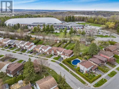 74 Valewood Crescent Ottawa ON K1B 4E8