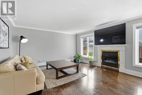 939 Cahill Drive West Ottawa ON K1V 2C3