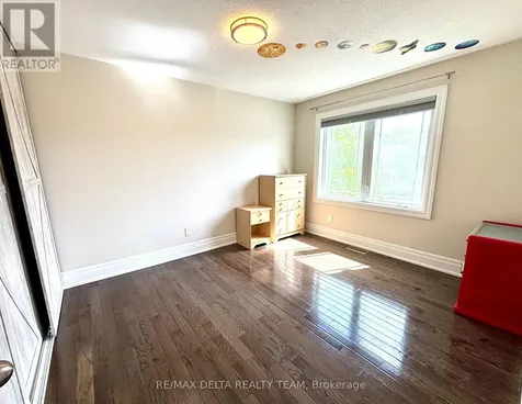 939 Cahill Drive West Ottawa ON K1V 2C3