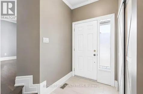 939 Cahill Drive West Ottawa ON K1V 2C3