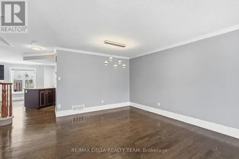 939 Cahill Drive West Ottawa ON K1V 2C3