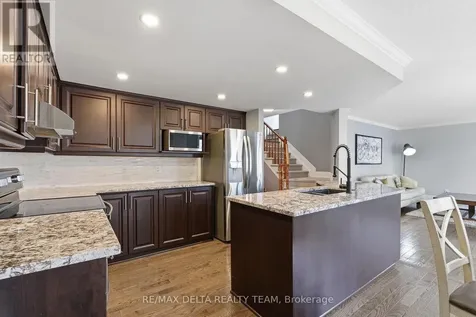 939 Cahill Drive West Ottawa ON K1V 2C3