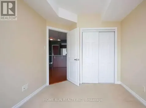 200 Rideau Street Ottawa ON K1N 5Y1