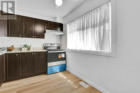 1743 Heatherington Road Ottawa ON K1V 8T8