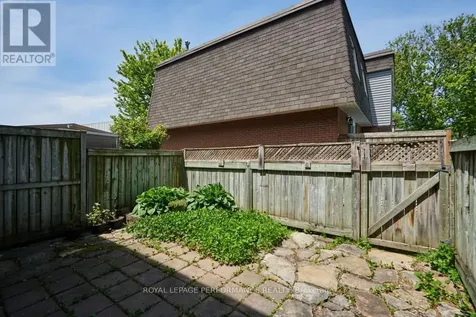 1743 Heatherington Road Ottawa ON K1V 8T8