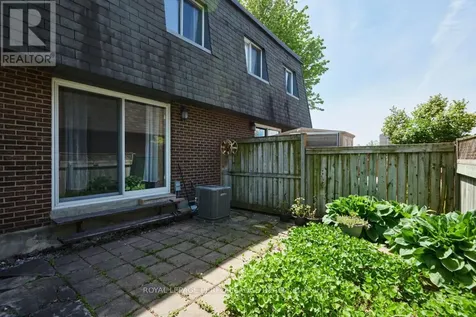 1743 Heatherington Road Ottawa ON K1V 8T8