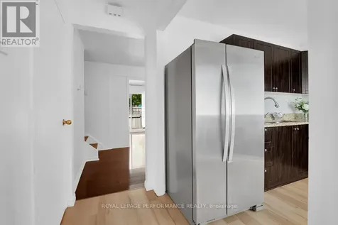 1743 Heatherington Road Ottawa ON K1V 8T8