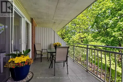 70 Robson Court Ottawa ON K2K 2W1