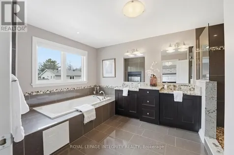 476 Ancaster Avenue Ottawa ON K2B 5B7