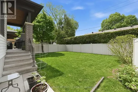 476 Ancaster Avenue Ottawa ON K2B 5B7