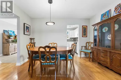 2051 Jasmine Crescent Ottawa ON K1J 7W2