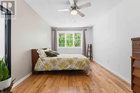 2051 Jasmine Crescent Ottawa ON K1J 7W2