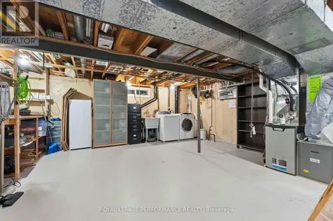 2051 Jasmine Crescent Ottawa ON K1J 7W2