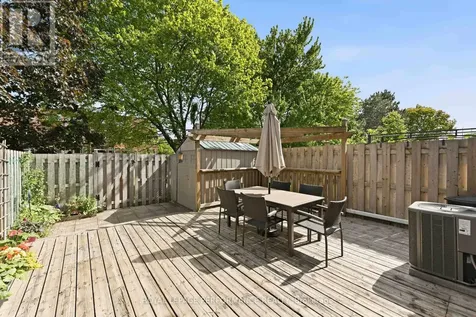 2051 Jasmine Crescent Ottawa ON K1J 7W2