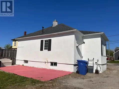 26 Frontenac Crescent Kapuskasing ON P5N 2H8