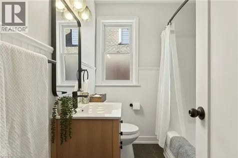 50 East 36th Street Hamilton ON L8V 3Y9