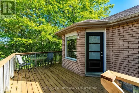 24 Marchand Drive Penetanguishene ON L9M 2J2