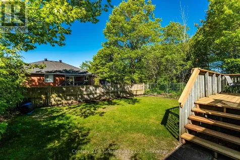 24 Marchand Drive Penetanguishene ON L9M 2J2