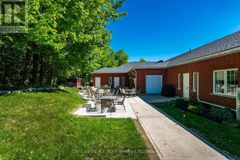 24 Marchand Drive Penetanguishene ON L9M 2J2
