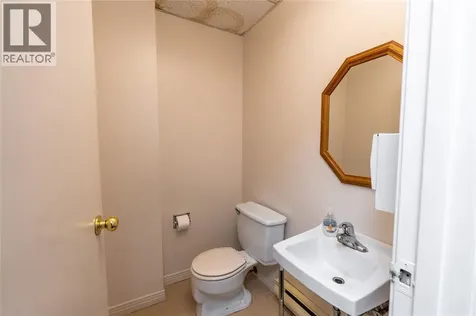 223 Christina Street North Sarnia ON N7T 5V1