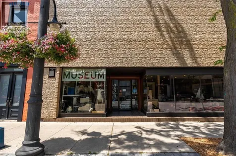 223 Christina Street North Sarnia ON N7T 5V1