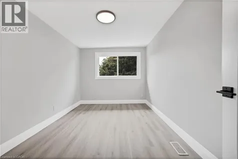 71 Blucher Street Kitchener ON N2H 5T9