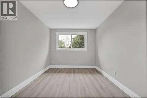 71 Blucher Street Kitchener ON N2H 5T9