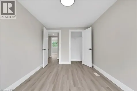 71 Blucher Street Kitchener ON N2H 5T9