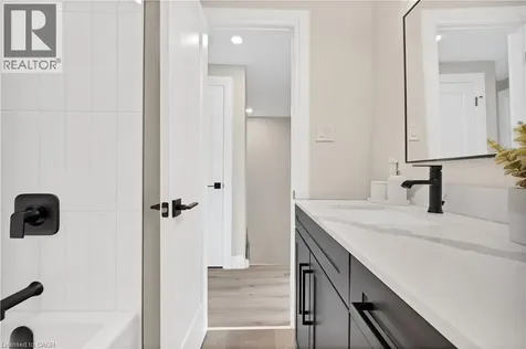 71 Blucher Street Kitchener ON N2H 5T9