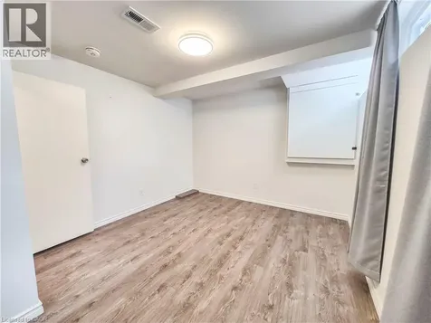 11 Duncairn Avenue Kitchener ON N2M 4S5