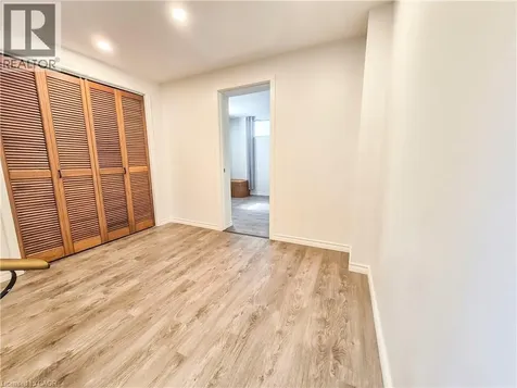 11 Duncairn Avenue Kitchener ON N2M 4S5