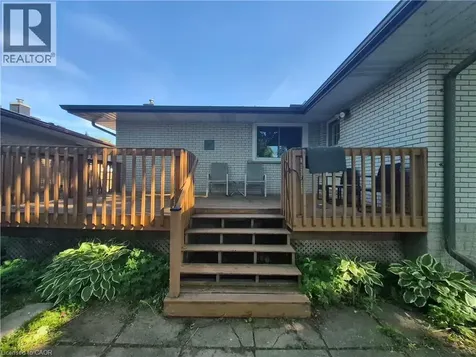 11 Duncairn Avenue Kitchener ON N2M 4S5
