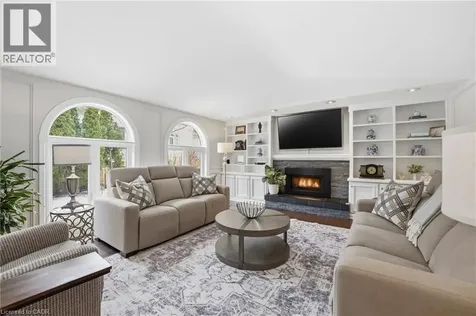 28 Deerview Avenue Ancaster ON L9G 4R8