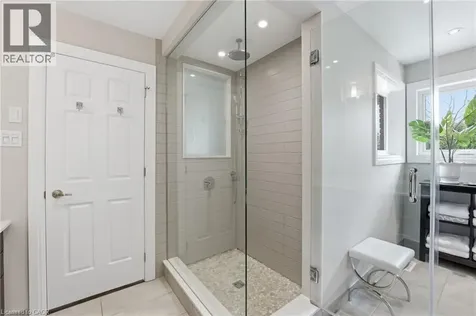 28 Deerview Avenue Ancaster ON L9G 4R8