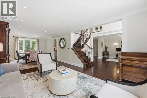 28 Deerview Avenue Ancaster ON L9G 4R8