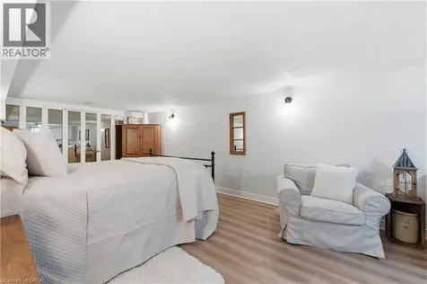 60 Scrimger Avenue Cambridge ON N1R 4W1