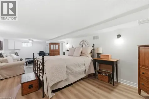60 Scrimger Avenue Cambridge ON N1R 4W1