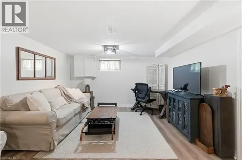 60 Scrimger Avenue Cambridge ON N1R 4W1
