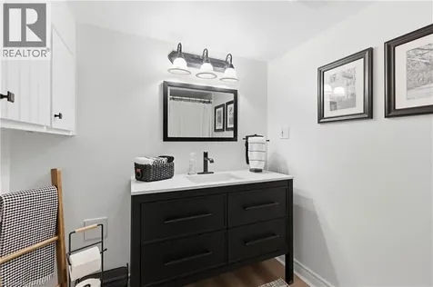 60 Scrimger Avenue Cambridge ON N1R 4W1