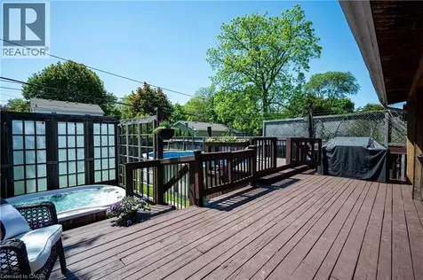 60 Scrimger Avenue Cambridge ON N1R 4W1