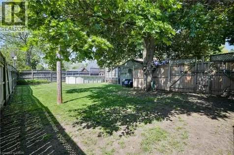 60 Scrimger Avenue Cambridge ON N1R 4W1