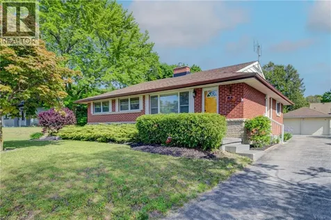 251 Union Street East Waterloo ON N2J 1E3