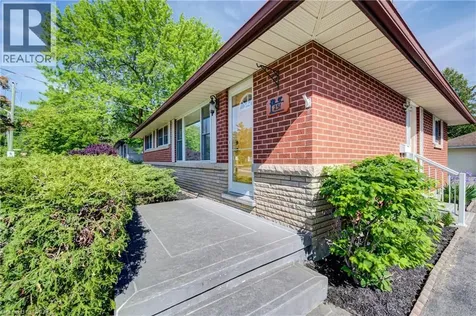 251 Union Street East Waterloo ON N2J 1E3